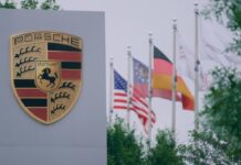 Porsche Financial Services, Inc. 911 Milyon Dolarlık Açılışını Tamamladı
