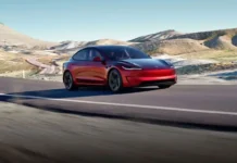 Tesla, ABD'de bir Model 3 satın aldığınızda bir yıllık ücretsiz Supercharger sunuyor.
