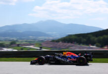 Verstappen: "Doğru dengeyi bulmak zordu. Diğerlerinin seviyesinde değiliz"
