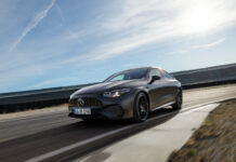 Mercedes-AMG, la nuova CLA 45 4MATIC+ debutta con 680 Cv e tre motori elettrici