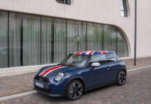 Mini Cooper Oxford Edition celebra i 25 anni della Mini moderna