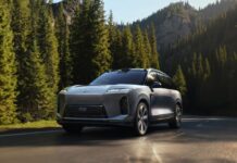 Nio, premium SUV desteğini genişletmek için beş koltuklu ES8'i piyasaya sürdü

