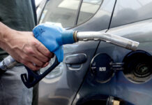 Prezzi ancora in rialzo, benzina self a 1,852 euro, gasolio a 1,935