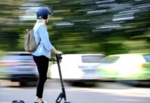 Stretta sui monopattini in Germania, anche società di noleggio responsabili danni