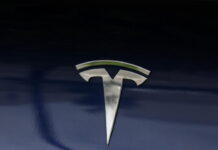 Tesla consegna 480.126 auto nel secondo trimestre, sopra le attese
