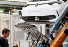 VW ve Fraunhofer hibrit montaj otomasyonu geliştiriyor VW ve Fraunhofer hibrit montaj otomasyonu geliştiriyor
