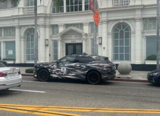 İkinci Şok Dalgası California’dan Geldi: Bentley’in Sır Gibi Saklanan İlk Elektrikli SUV’u “Torcal” Sokakta Yakalandı